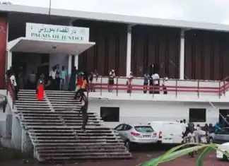 Comores : deux malgaches condamnés à 15 ans de réclusion pour vol aggravé Comores : deux malgaches condamnés à 15 ans de réclusion pour vol aggravé
