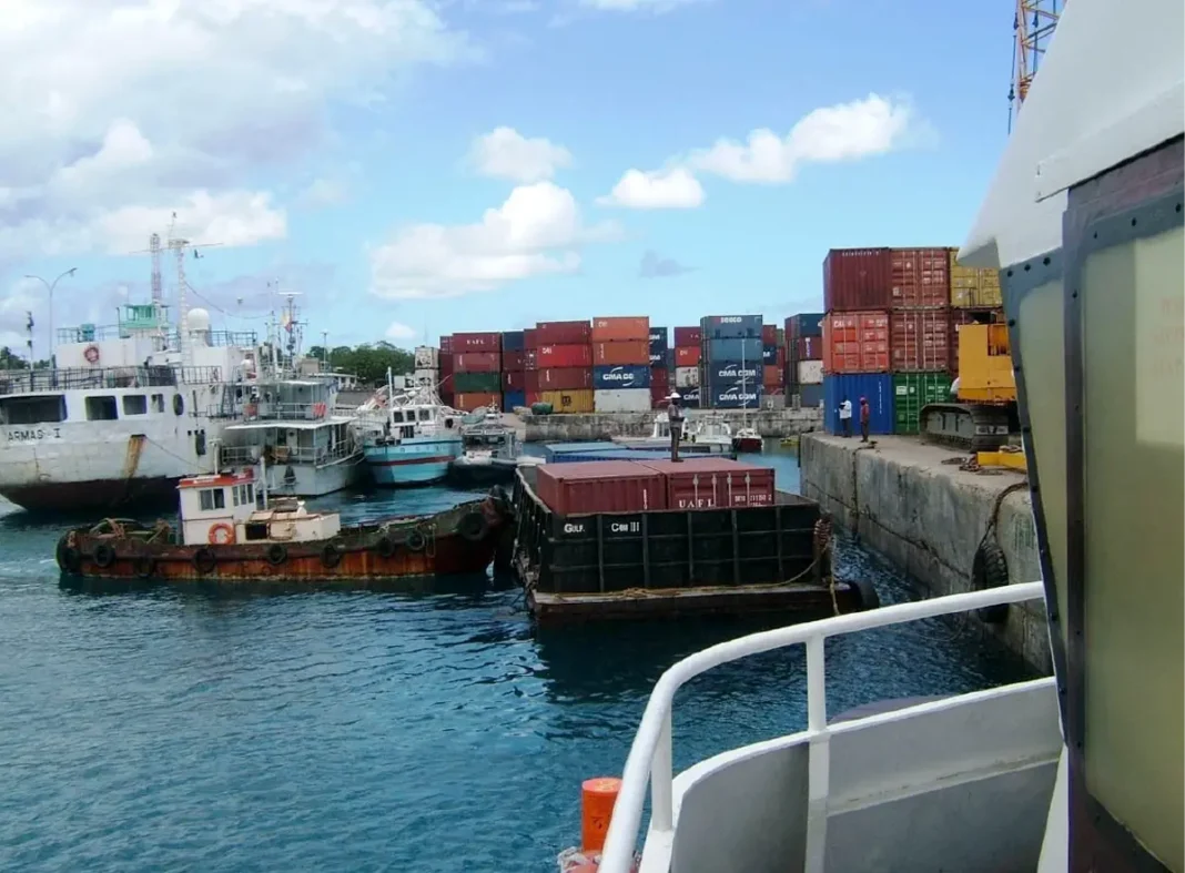Comores : l’augmentation de trois taxes douanières suscite la controverse