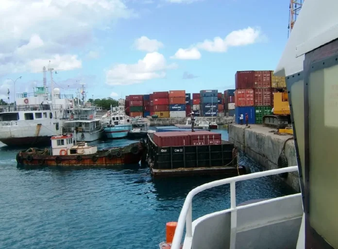Comores : l’augmentation de trois taxes douanières suscite la controverse
