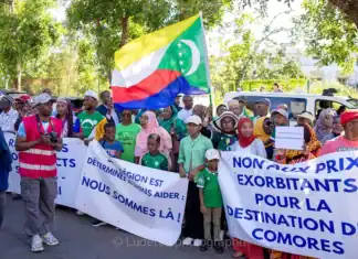 Liaison la Réunion-Comores : le collectif continue à réclamer le retour des vols Liaison la Réunion-Comores : le collectif continue à réclamer le retour des vols
