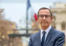 Bruno Retailleau visé par une plainte : ses propos sur les immigrés de Mayotte en cause Bruno Retailleau visé par une plainte : ses propos sur les immigrés de Mayotte en cause