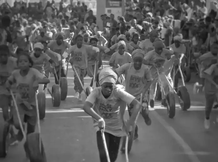 Haraka Haraka, la course de pneus de Mayotte sublimée par le cinéma