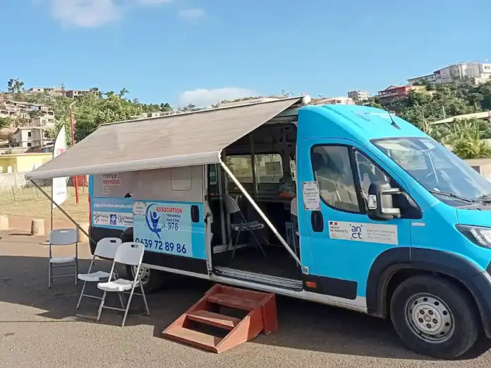 Le Bus France Services de Fahamou Maecha sillonne Mayotte pour faciliter vos démarches Le Bus France Services de Fahamou Maecha sillonne Mayotte pour faciliter vos démarches