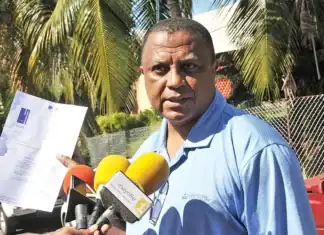 Mahamoud Azihary condamné pour diffamation, Kwezi relaxée : nouvel épisode dans l’affaire du marché des transports scolaires Mahamoud Azihary condamné pour diffamation, Kwezi relaxée : nouvel épisode dans l’affaire du marché des transports scolaires