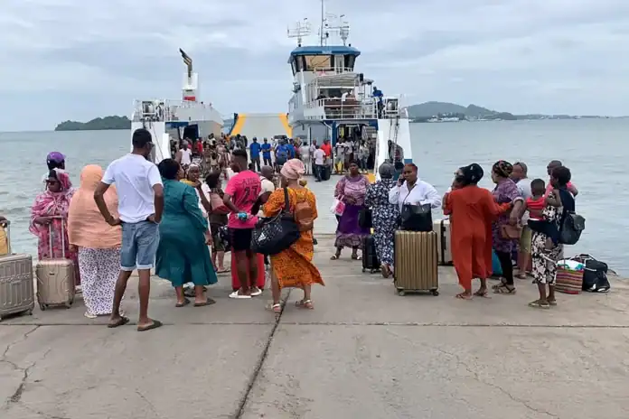 Menace de grève sur le STM : rien qu’une seule barge à chaque heure Menace de grève sur le STM : rien qu’une seule barge à chaque heure