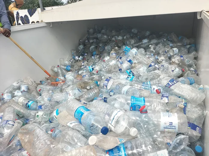 Ramassage et tri de bouteilles plastiques : Doukatri, c’est pas mal mais peut mieux faire
