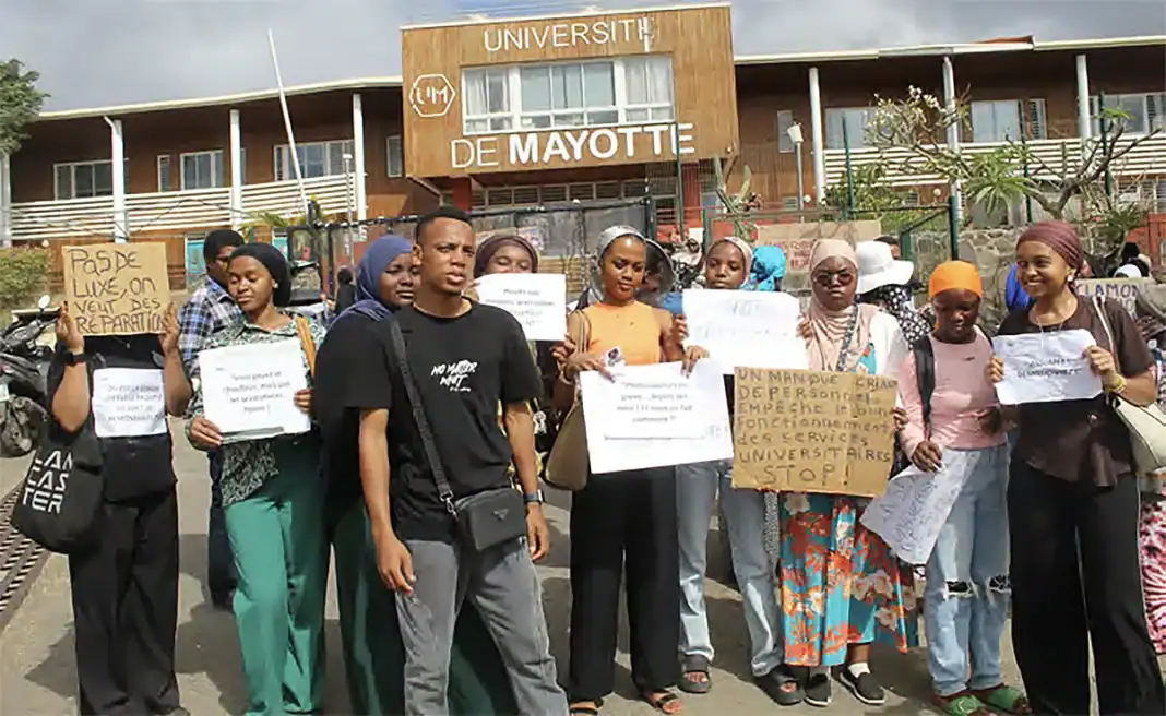 À l’université de Mayotte, étudiants comme enseignants font barrage