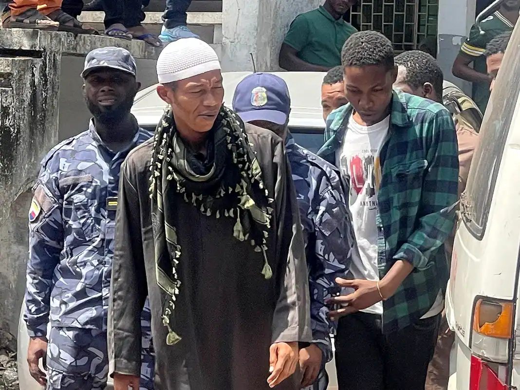 Comores : le rappeur Titi le fourbe condamné à une peine sursitaire