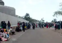 Les lycéens de Sada bloquent l’entrée de leur établissement Les lycéens de Sada bloquent l’entrée de leur établissement