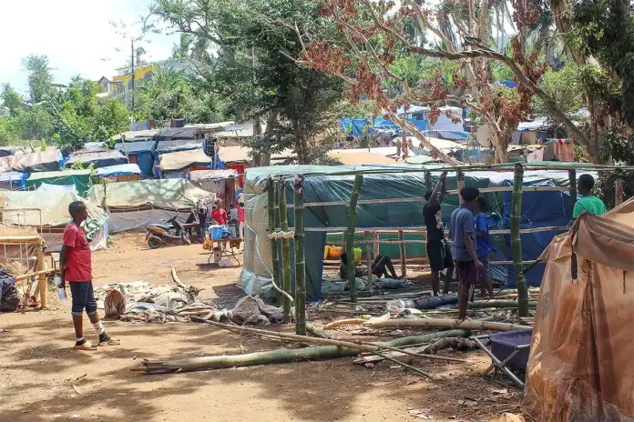 Les migrants du camp Tsoundzou II en sursis