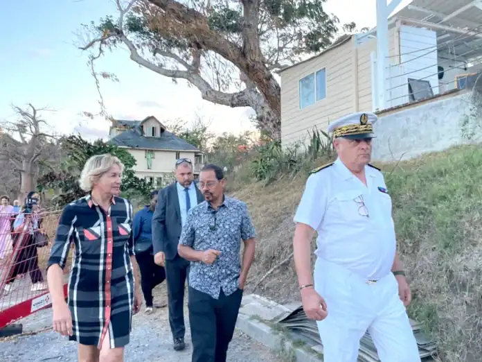 Nathalie Delattre, ministre déléguée chargée du tourisme, fait « un saut » à Mayotte