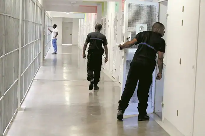 Prison de Majicavo : les surveillants durcissent le ton et prévoient un blocage ce lundi