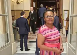 Refondation de Mayotte : « Faire pour nous, sans nous … et donc contre nous » ! Refondation de Mayotte : « Faire pour nous, sans nous … et donc contre nous » !