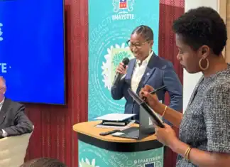 Refondation de Mayotte : passer de la stratégie à l’action concrète Refondation de Mayotte : passer de la stratégie à l’action concrète