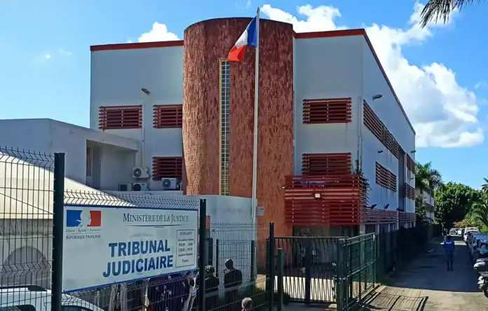 Tragédie familiale à Koungou : un oncle relaxé après la mort accidentelle de son neveu