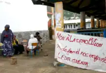 A Acoua, des parents d’élèves occupent l’école pour protester contre la construction d’un plateau sportif A Acoua, des parents d’élèves occupent l’école pour protester contre la construction d’un plateau sportif