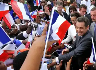 À Mayotte, la condamnation de Sarkozy ne change rien à la reconnaissance des Mahorais À Mayotte, la condamnation de Sarkozy ne change rien à la reconnaissance des Mahorais