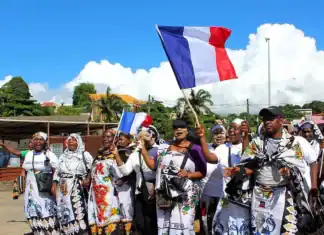 Avenir institutionnel des outre-mer : quels statuts pour les DOM-TOM dans la République ? Avenir institutionnel des outre-mer : quels statuts pour les DOM-TOM dans la République ?