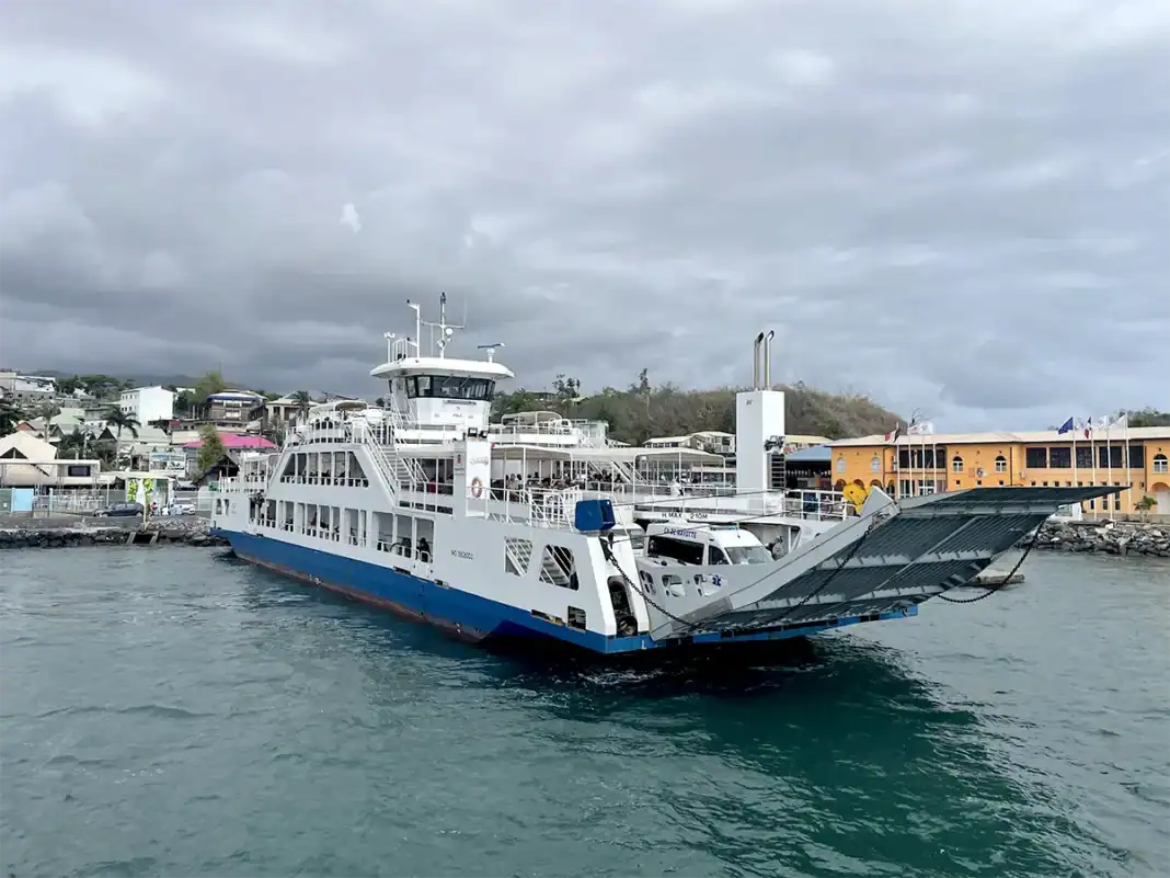 Excès de pouvoir de la Direction des transports maritimes de Mayotte ?