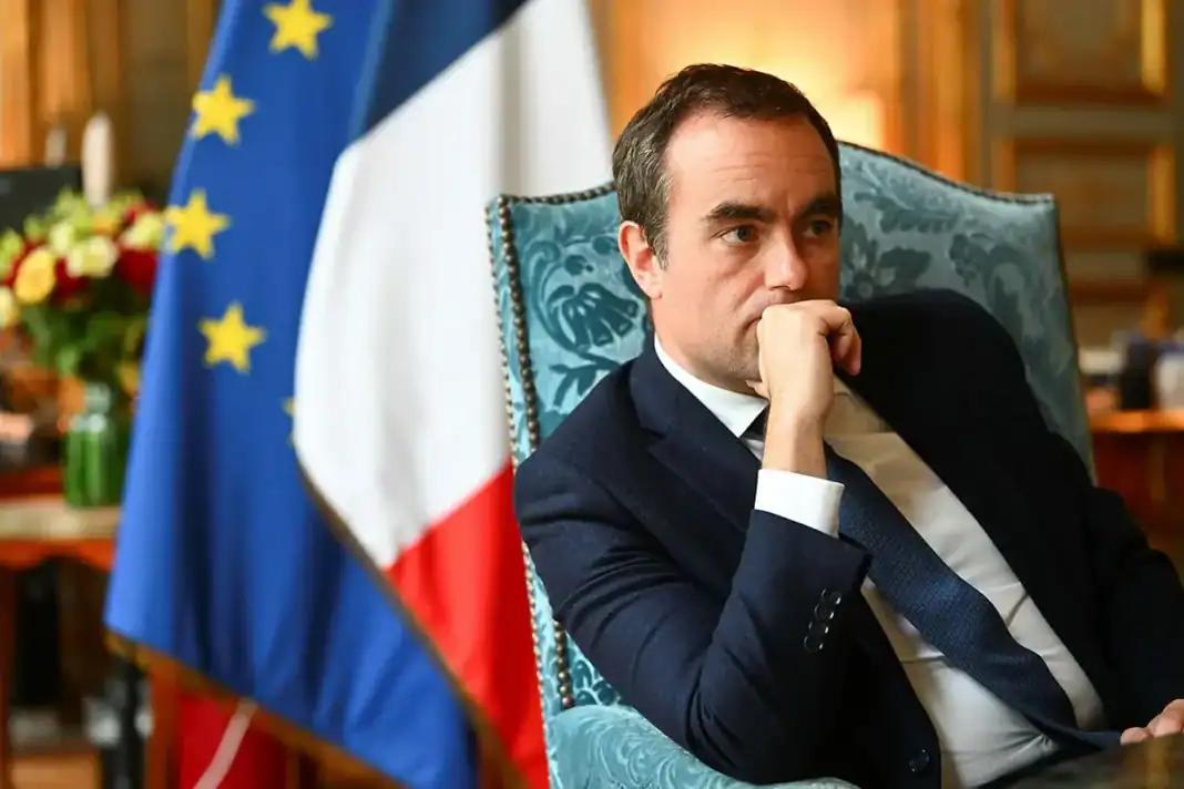 La démission de Sébastien Lecornu plonge Mayotte dans l’incertitude