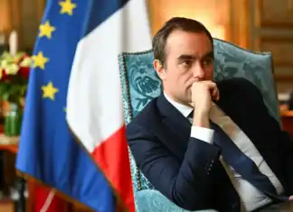 La démission de Sébastien Lecornu plonge Mayotte dans l’incertitude La démission de Sébastien Lecornu plonge Mayotte dans l’incertitude