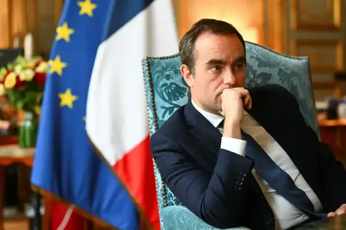 La démission de Sébastien Lecornu plonge Mayotte dans l’incertitude
