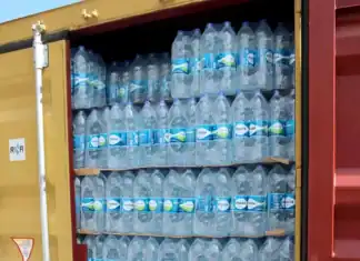 L’eau reçue pour Chido vendue aux enchères publiques par l’Etat L’eau reçue pour Chido vendue aux enchères publiques part l'Etat