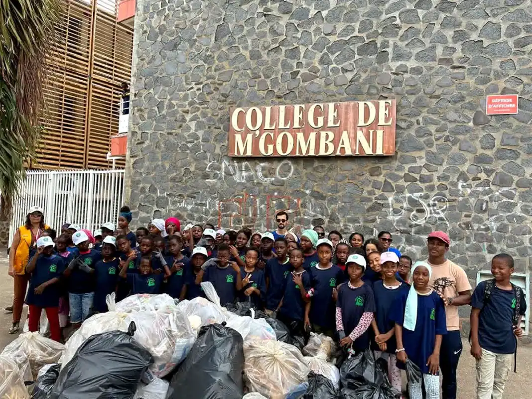 Plus de 100 élèves mobilisés pour « un avenir plus propre et plus solidaire »