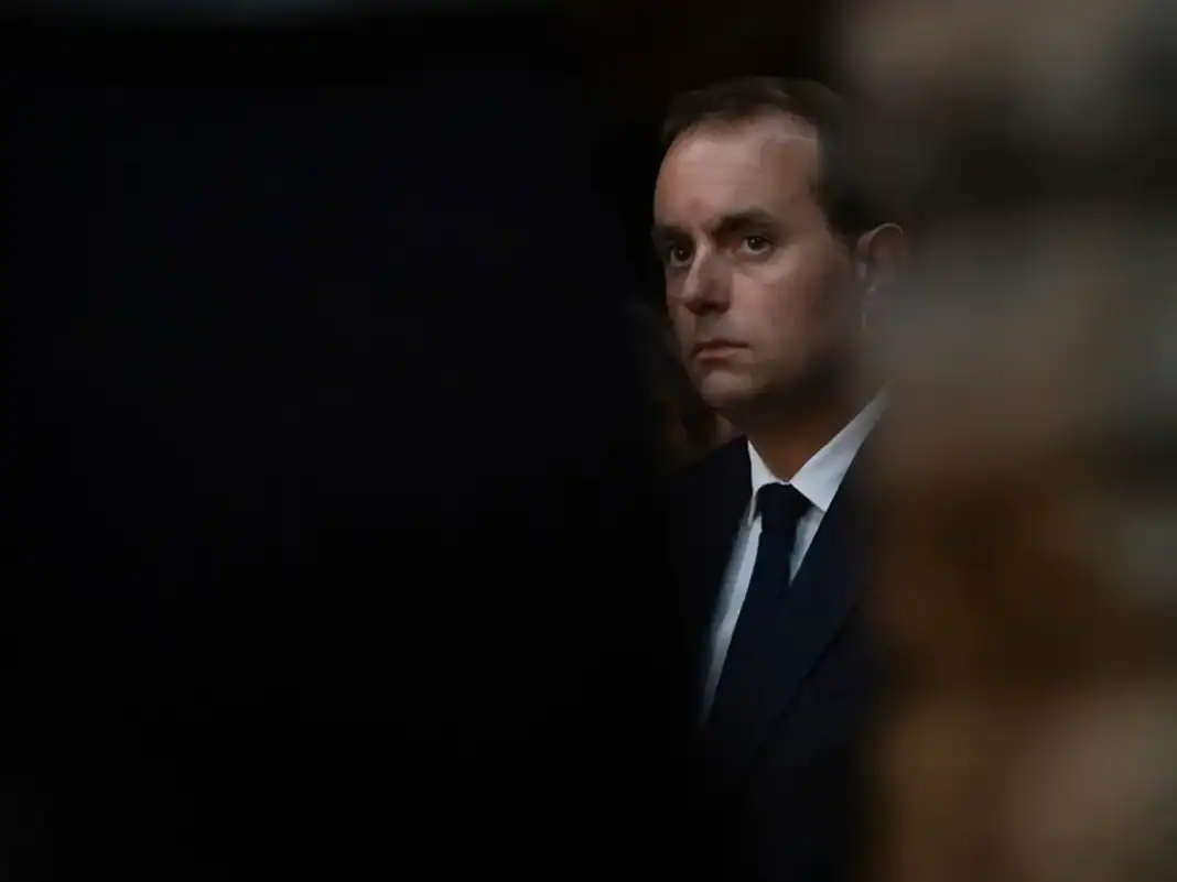 Sébastien Lecornu jette l’éponge