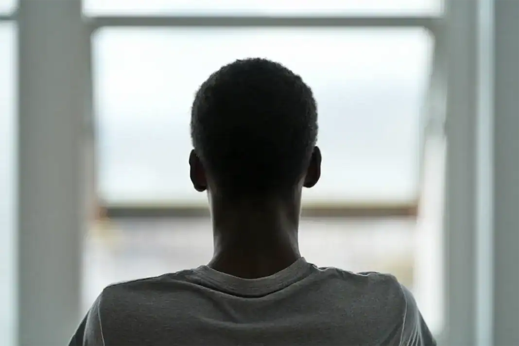 Un adolescent innocent traumatisé par 48 heures de garde à vue à Mayotte