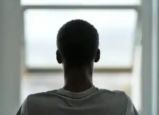 Un adolescent innocent traumatisé par 48 heures de garde à vue à Mayotte Un adolescent innocent traumatisé par 48 heures de garde à vue à Mayotte