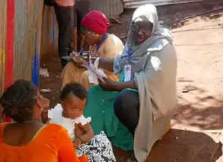 Statistiques : à Bandraboua, les agents recenseurs frappent à toutes les portes Statistiques : à Bandraboua, les agents recenseurs frappent à toutes les portes