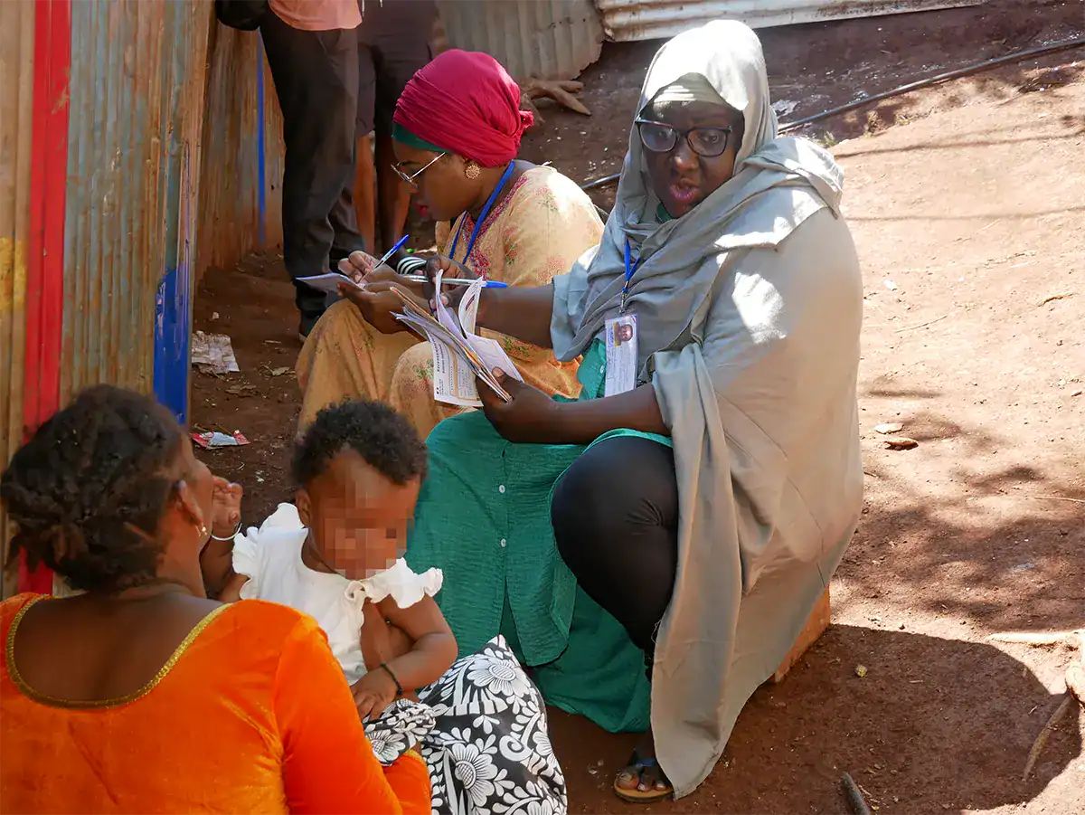 Statistiques : à Bandraboua, les agents recenseurs frappent à toutes les portes