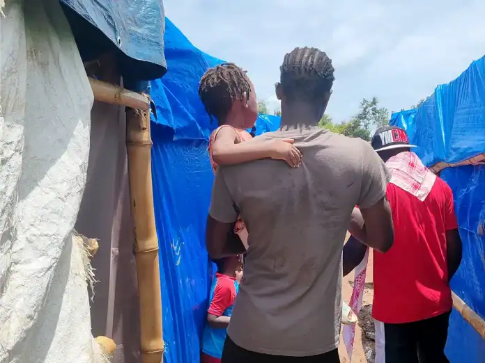 Au nouveau camp de Tsoundzou, l’histoire se répète pour les réfugiés