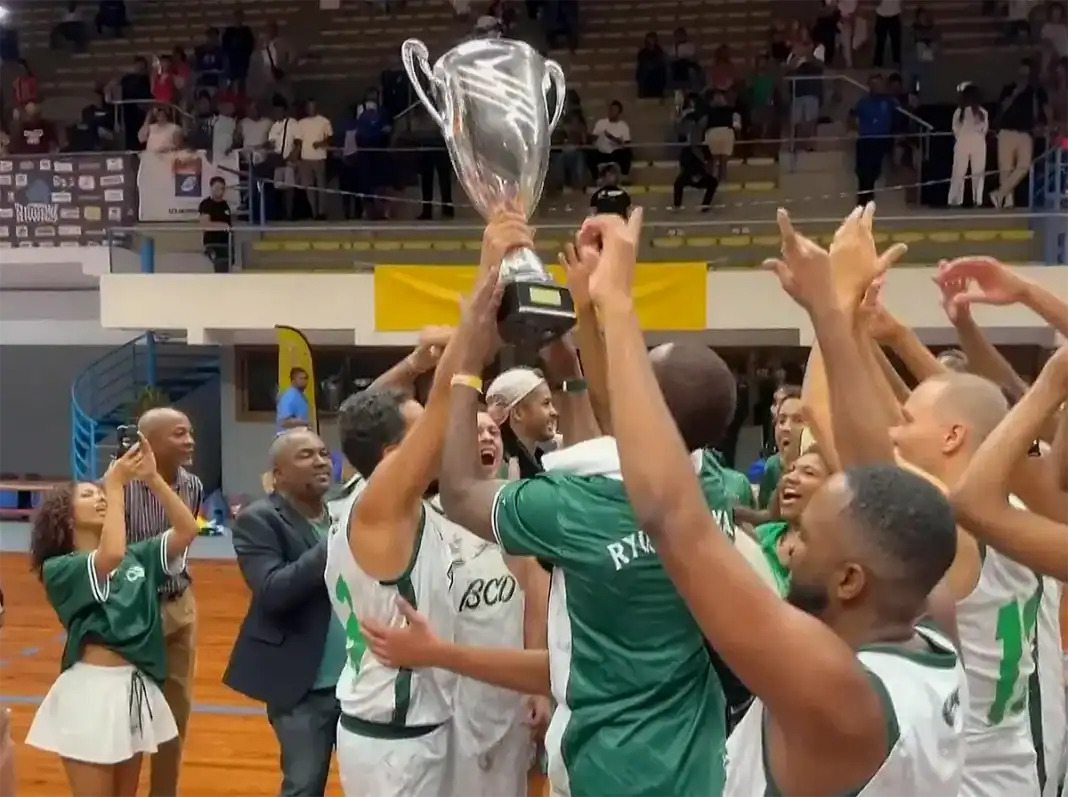 Basketball : les Dionysiens arrachent la victoire au mental
