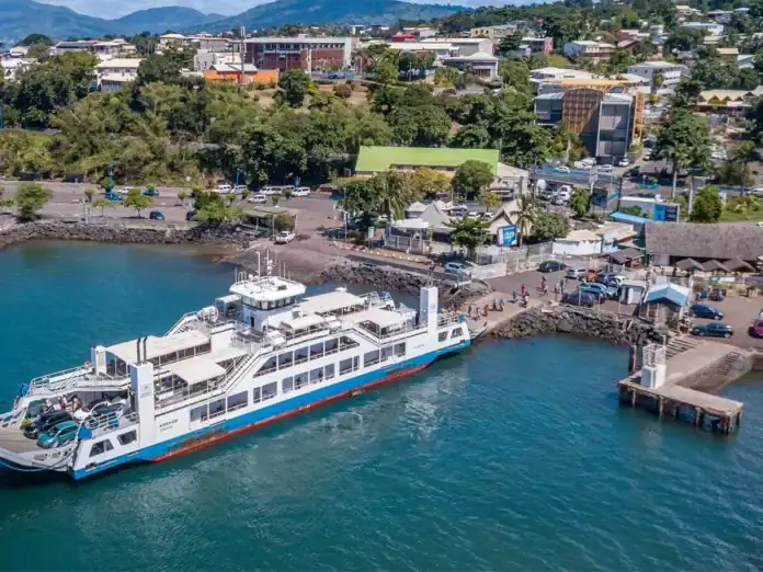 Gare maritime de Mamoudzou : de nouvelles barrières pour plus de sécurité et de fluidité Gare maritime de Mamoudzou : de nouvelles barrières pour plus de sécurité et de fluidité