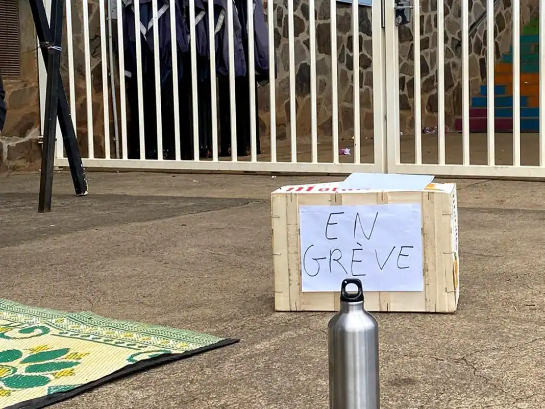 Les enseignants du collège de Sada en grève vendredi dernier