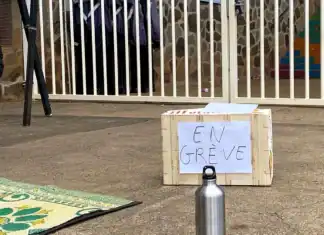 Les enseignants du collège de Sada en grève vendredi dernier Les enseignants du collège de Sada en grève vendredi dernier