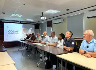 « Ne pensez pas que cela ne vous arrivera pas », avertit Guillaume Dupont lors d’une conférence de presse à Mtsapéré « Ne pensez pas que cela ne vous arrivera pas », avertit Guillaume Dupont lors d’une conférence de presse à Mtsapéré