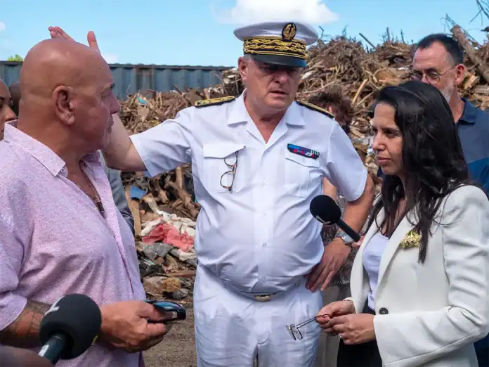 « On ne peut pas se satisfaire de cette situation » : à Mtsapéré, la gestion des déchets post-Chido sous pression « On ne peut pas se satisfaire de cette situation » : à Mtsapéré, la gestion des déchets post-Chido sous pression