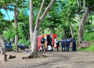Un enfant sans surveillance chute de 4 mètres à Tahiti Plage Un enfant sans surveillance chute de 4 mètres à Tahiti Plage