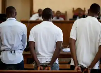 Comores : 25 personnes renvoyées devant la cour d’assises pour « assassinat » Comores : 25 personnes renvoyées devant la cour d’assises pour "assassinat"
