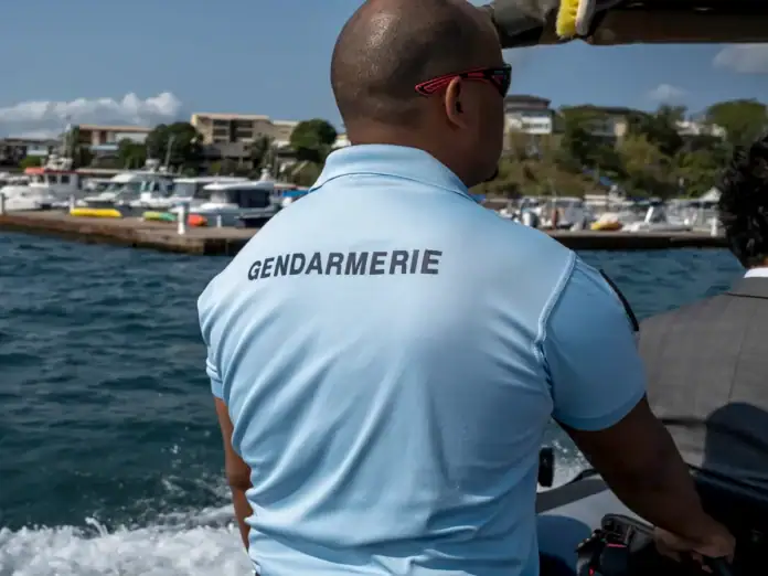Des policiers et une gendarme décorés pour acte de courage et dévouement Des policiers et une gendarme décorés pour acte de courage et dévouement