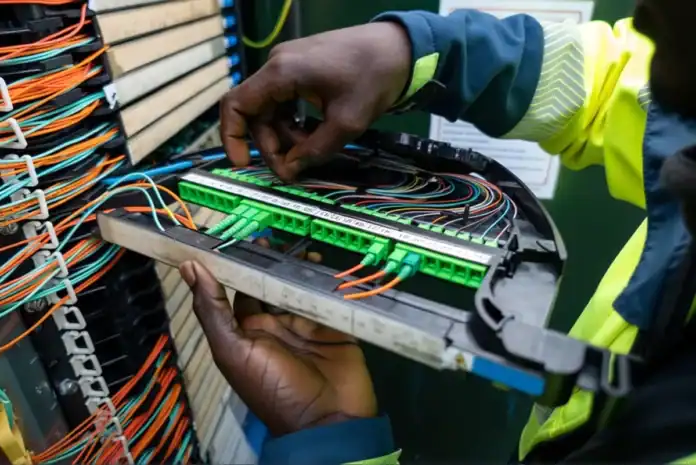 Fibre optique, Orange et Réunicâble s’affrontent pour mayotte