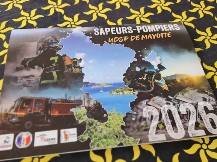 Le premier calendrier des sapeurs-pompiers de Mayotte officiellement lancé
