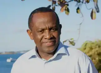 Loi Mayotte : le Sénateur Saïd Omar Oili tente de faire appliquer la loi Loi Mayotte : le Sénateur Saïd Omar Oili tente de faire appliquer la loi