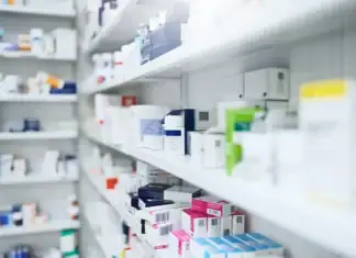 « On bricole, on laisse des gens souffrir » : à Mayotte, quand l’accès aux médicaments se heurte à l’opacité du CHM "On bricole, on laisse des gens souffrir" : à Mayotte, quand l’accès aux médicaments se heurte à l’opacité du CHM