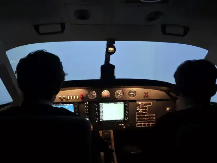 “On voit nos rêves s’envoler” : six apprentis pilotes mahorais victimes de la liquidation de l’ex-ESMA