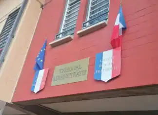 Pamandzi : le litige entre Hadidja Boun-Cheick et le maire en attente de décision judiciaire Pamandzi : le litige entre Hadidja Boun-Cheick et le maire en attente de décision judiciaire