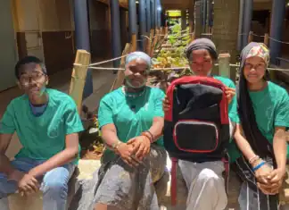 Passamaïnty : des collégiens inventent un sac intelligent et portent Mayotte au concours Science Factor Passamaïnty : des collégiens inventent un sac intelligent et portent Mayotte au concours Science Factor